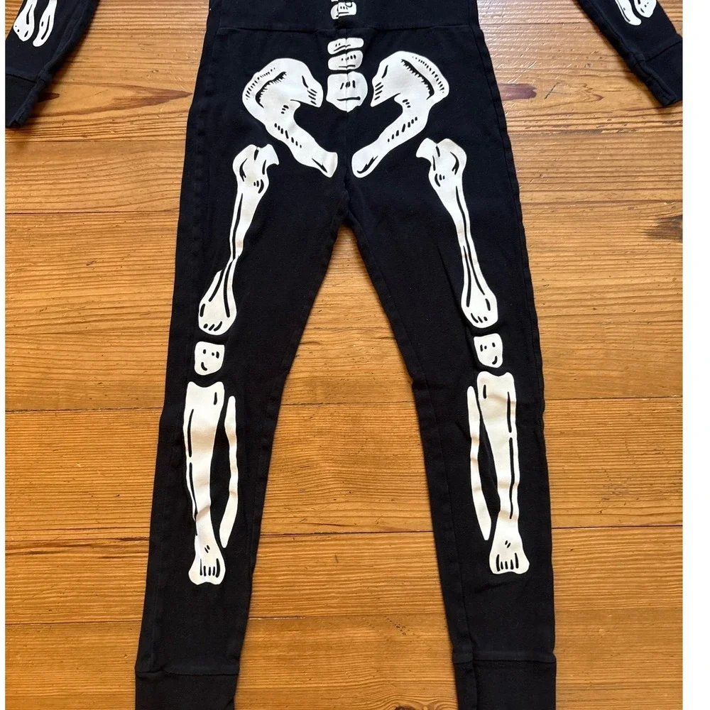Old Navy Skeleton Pajamas Kids Black One Piece Snug Fit SIZE L 10